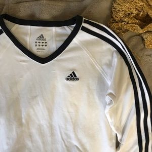 Adidas 3 stripes longsleeve shirt